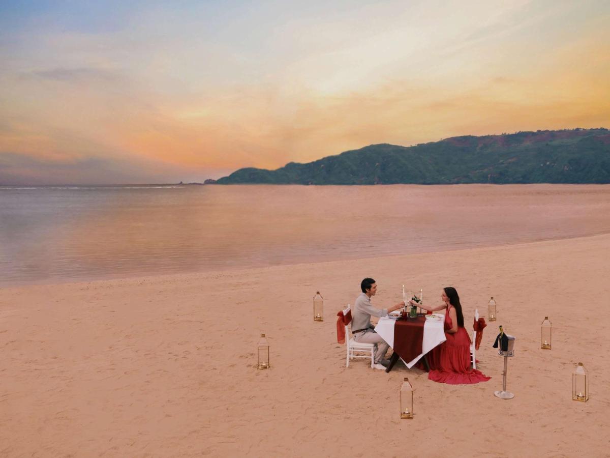 Pullman Lombok Merujani Mandalika Beach Resort Kuta  Esterno foto