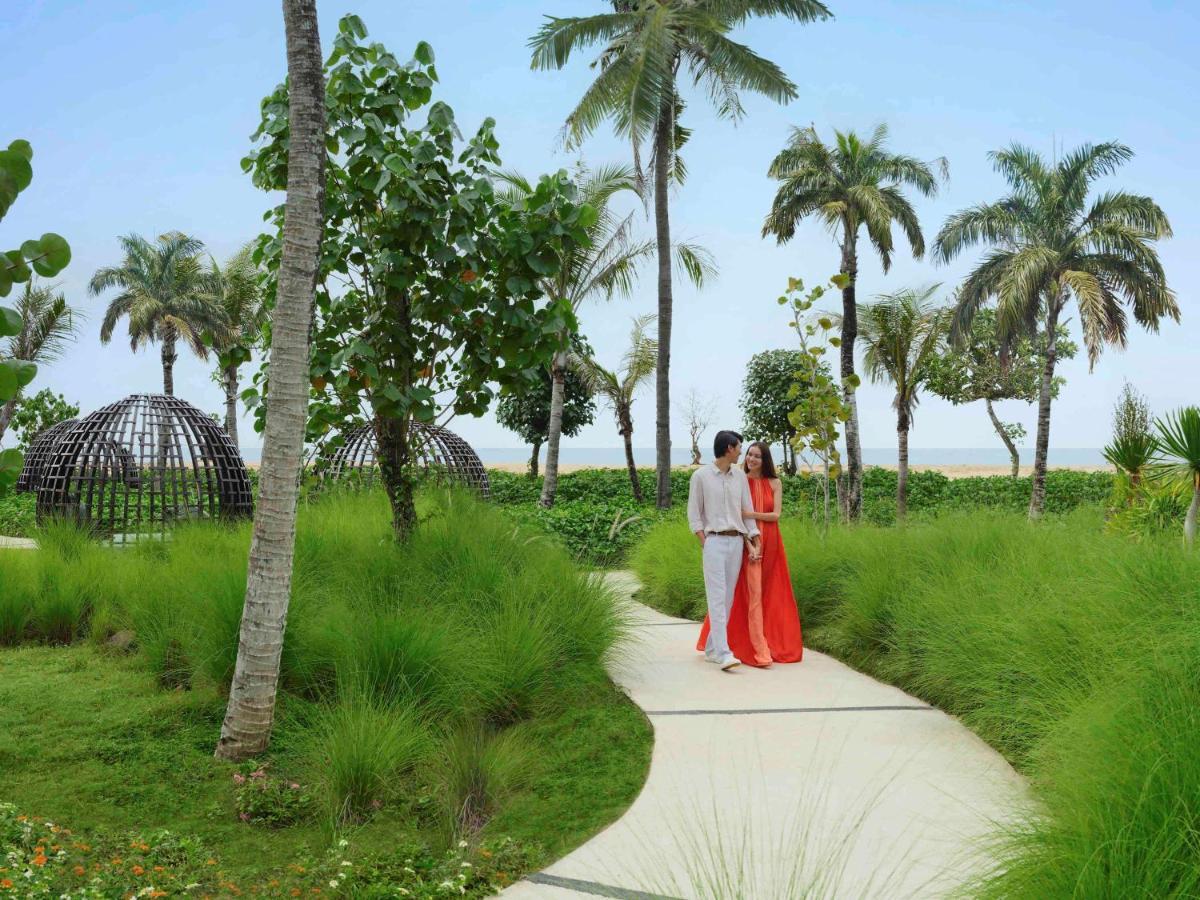Pullman Lombok Merujani Mandalika Beach Resort Kuta  Esterno foto
