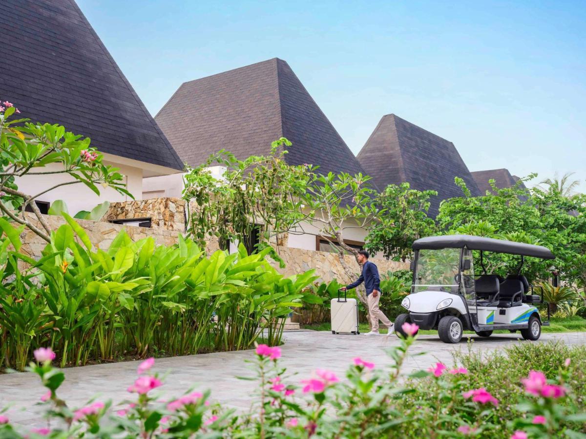Pullman Lombok Merujani Mandalika Beach Resort Kuta  Esterno foto