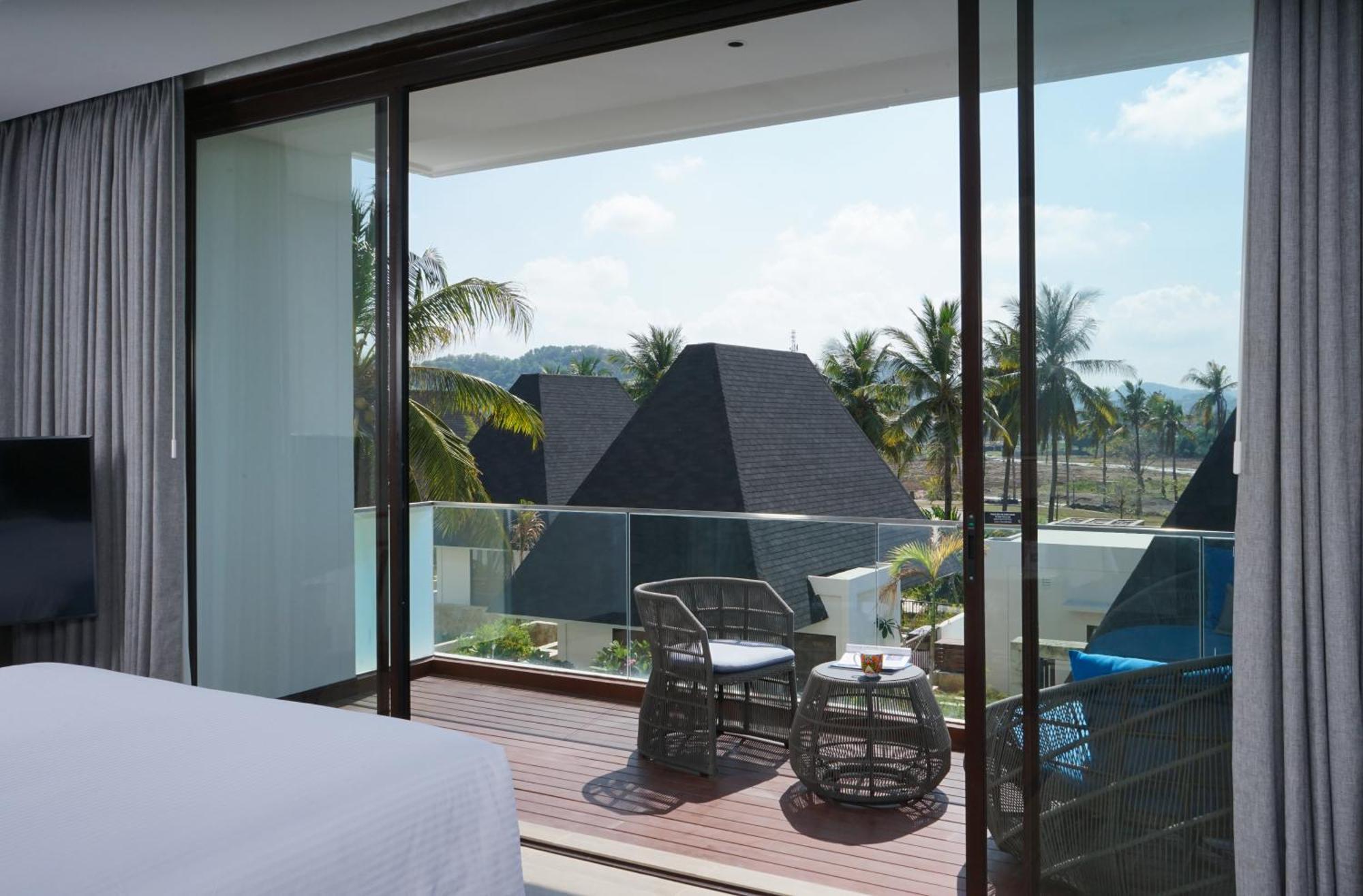 Pullman Lombok Merujani Mandalika Beach Resort Kuta  Esterno foto